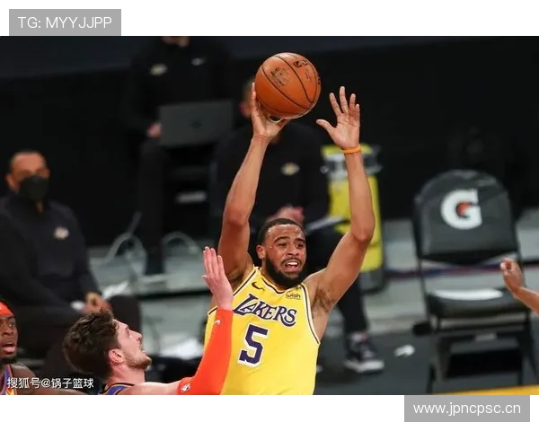 卡里姆·阿布杜尔-贾巴尔低位单打效率远超同时代内线球员